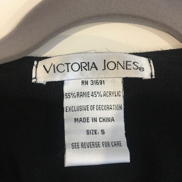 Dazzling long sleeve cardigan with beaded trim, twin set. Black beading accent - Picture 3 of 12